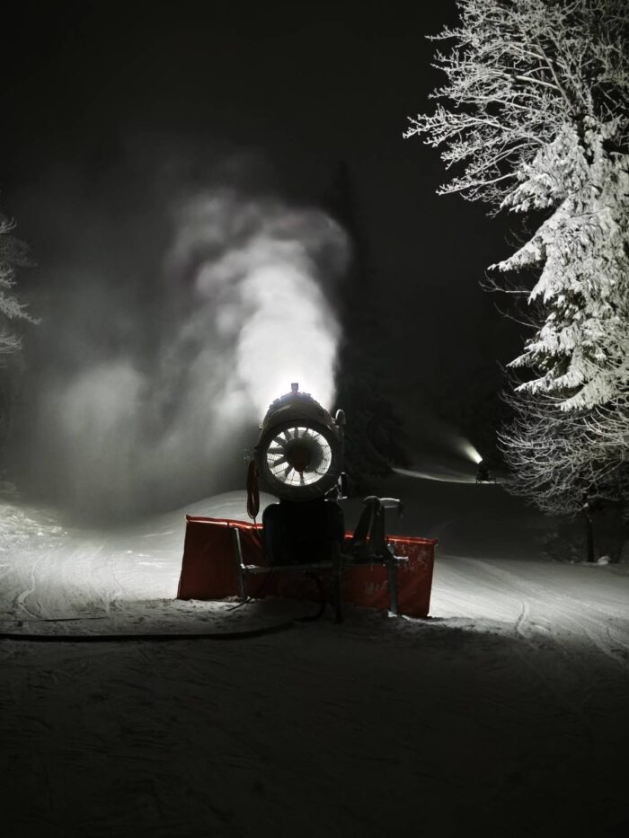 Maschinen Schnee in Telnice